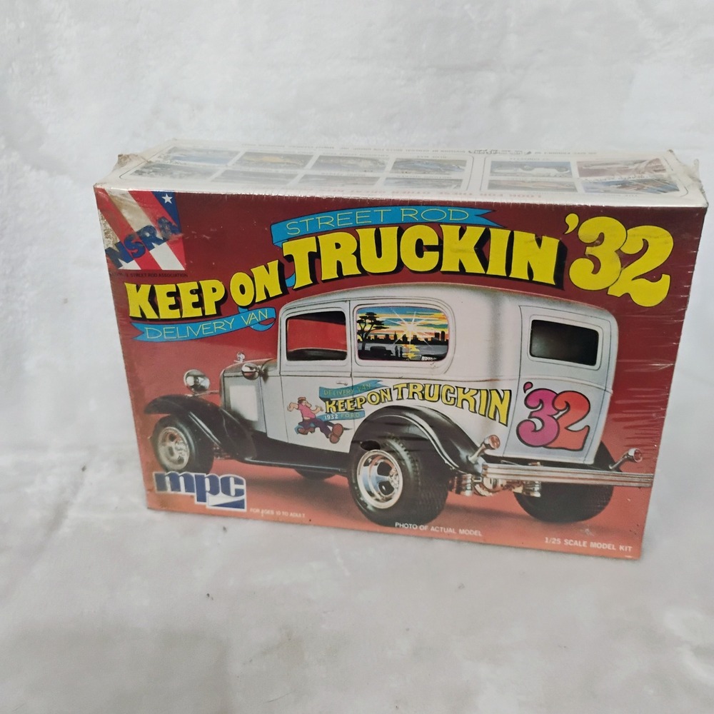 Vtg MPC Keep On Truckin 32 Ford Delivery Van 1/25 Scale Model Kit 1-0767 Sealed